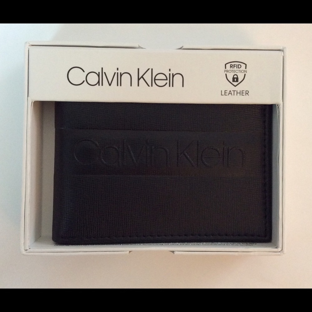 Calvin Klein Men’s Black Leather Wallet RFID